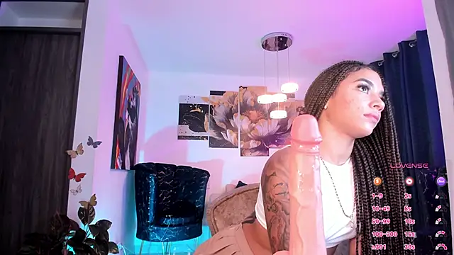 pretty pettite online show from 02.10.25