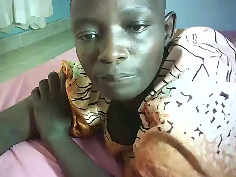 Snapshot of Sexy-BlackGold chatting on 02.18.25 Sexy-BlackGold online show from 02.18.25