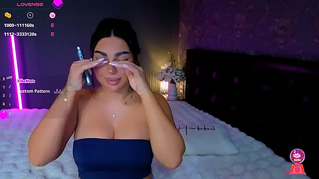 babyleilaa online show from 10.21.25