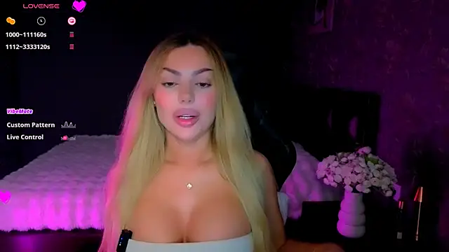 babyleilaa online show from 04.19.26