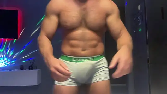 Snapshot of KarlosRichi chatting on 01.19.25 KarlosRichi online show from 01.19.25