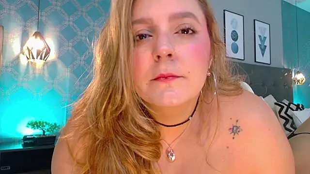 AmbarRoberts  online show from 12.17.25