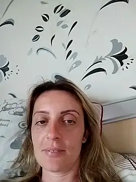 SophyGirl online show from 03.20.26