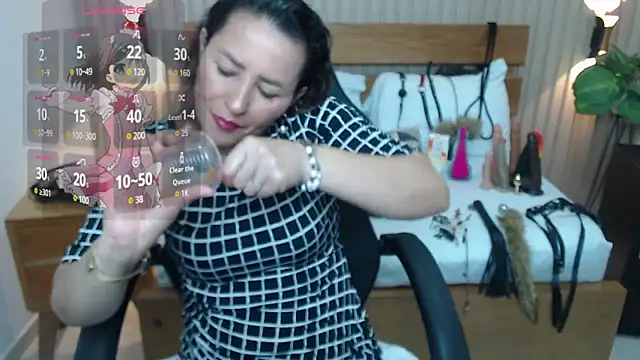 luciana ballesteros  online show from 11.17.25