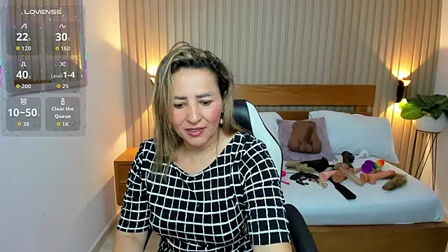 Snapshot of luciana_ballesteros_ chatting on 06.15.26 luciana ballesteros online show from 06.15.26