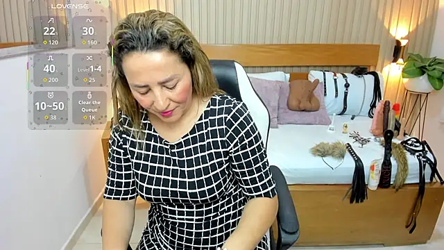 Snapshot of luciana_ballesteros_ chatting on 07.20.26 luciana ballesteros online show from 07.20.26