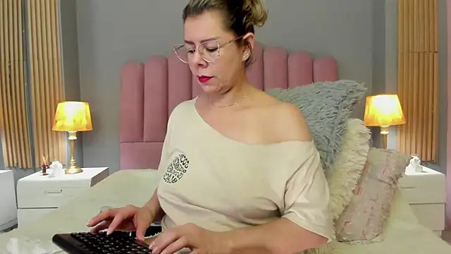 RamonaSimons online show from 02.23.25