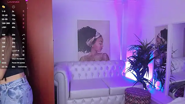 Aleejaa   online show from 02.22.25