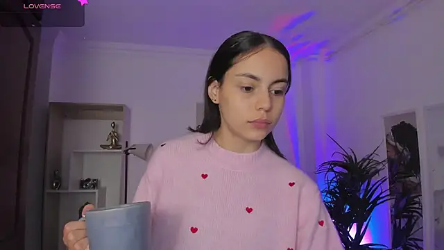 Aleejaa   online show from 03.20.25