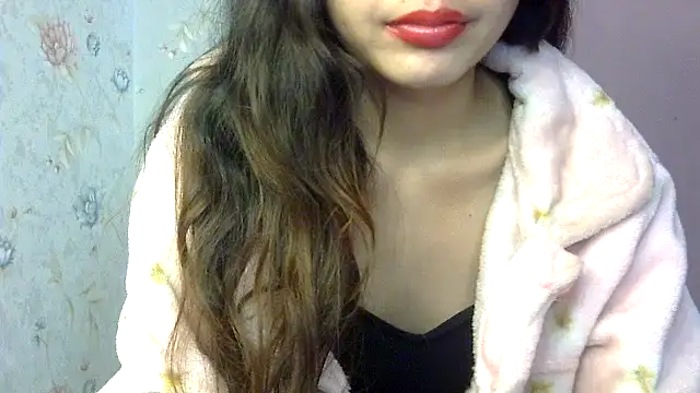 Snapshot of binisa_45 chatting on 12.21.24 binisa 45 online show from 12.21.24