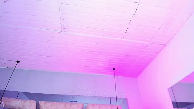 AngelineHeet online show from 12.17.25