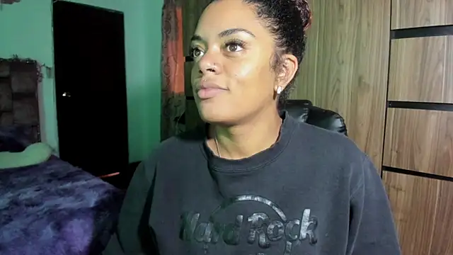 ladyrd1 online show from 04.13.26