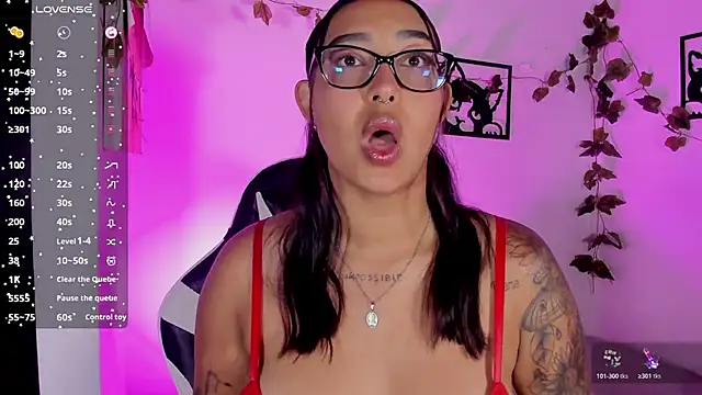 Snapshot of melanieecox chatting on 11.27.25 melanieecox online show from 11.27.25