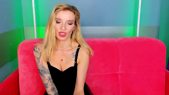 AlinaLovelyX online show from 04.21.26