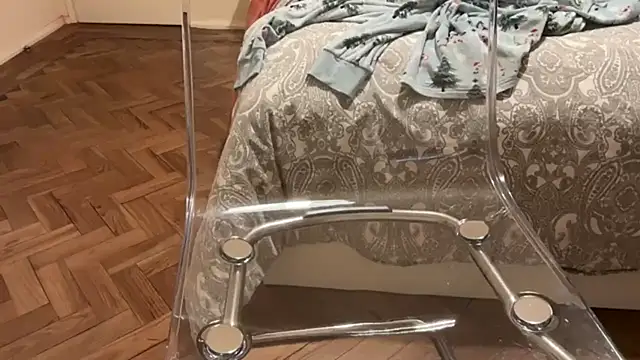 Snapshot of Kimpossible__ chatting on 10.04.25 Kimpossible online show from 10.04.25