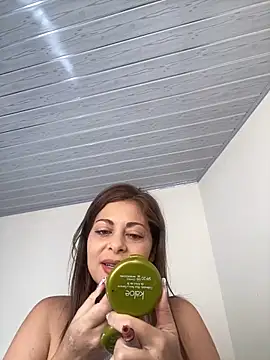 Snapshot of Anto_Naranjo chatting on 12.14.24 Anto Naranjo online show from 12.14.24