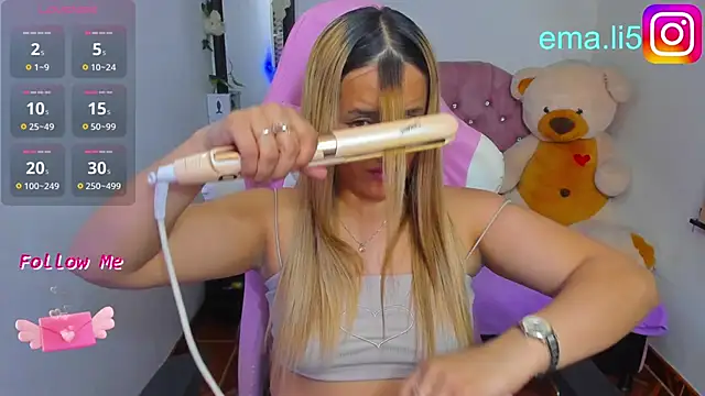 Snapshot of ema_tayy chatting on 06.18.26 ema tayy online show from 06.18.26