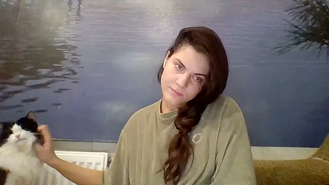 Snapshot of AliceTailor chatting on 11.06.25 AliceTailor online show from 11.06.25