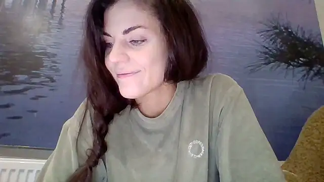 Snapshot of AliceTailor chatting on 11.06.25 AliceTailor online show from 11.06.25