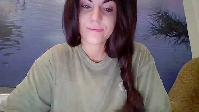 Snapshot of AliceTailor chatting on 11.27.25 AliceTailor online show from 11.27.25