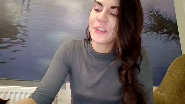 Snapshot of AliceTailor chatting on 12.04.25 AliceTailor online show from 12.04.25