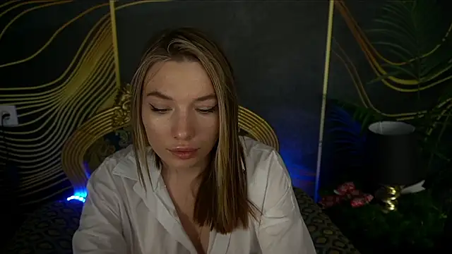 Snapshot of IceDanielles chatting on 12.28.24 IceDanielles online show from 12.28.24
