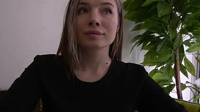 Snapshot of IceDanielles chatting on 01.27.25 IceDanielles online show from 01.27.25
