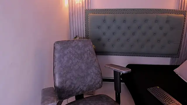 Celeste Mcs  online show from 11.12.25