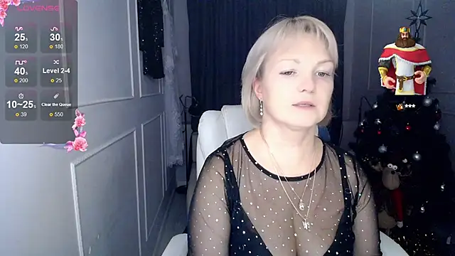 Snapshot of Juarnea chatting on 01.10.25 Juarnea online show from 01.10.25