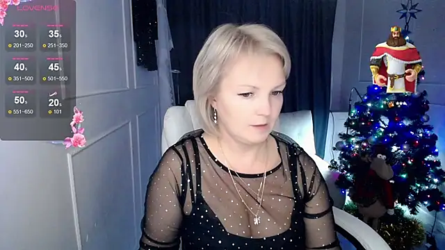 Snapshot of Juarnea chatting on 01.17.25 Juarnea online show from 01.17.25