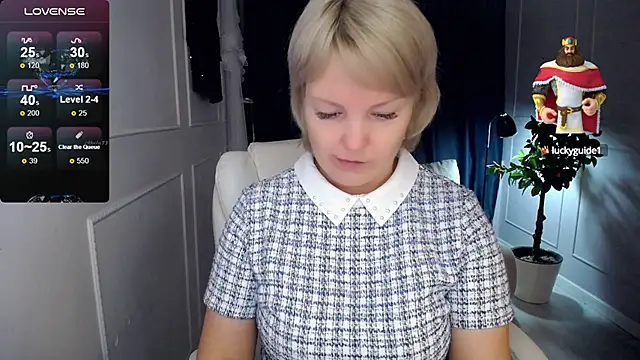 Snapshot of Juarnea chatting on 02.03.25 Juarnea online show from 02.03.25