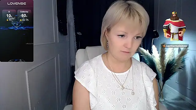 Snapshot of Juarnea chatting on 02.11.25 Juarnea online show from 02.11.25