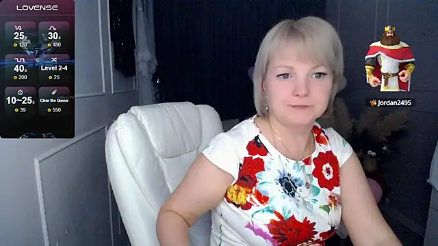 Snapshot of Juarnea chatting on 03.04.25 Juarnea online show from 03.04.25