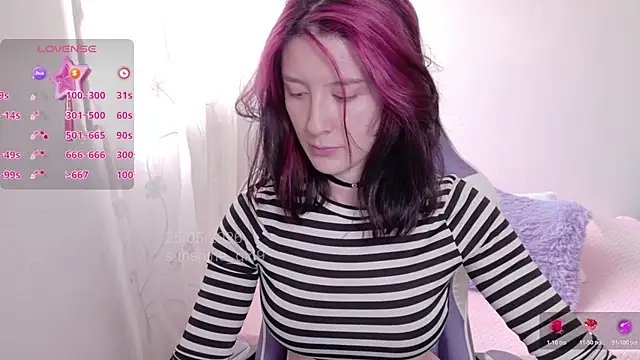 Snapshot of sunshine_girl9 chatting on 05.25.26 sunshine girl9 online show from 05.25.26