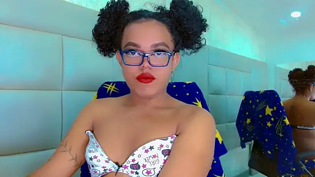 Snapshot of KayleighDreams_ chatting on 02.07.25 KayleighDreams online show from 02.07.25