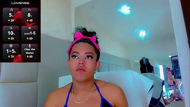 Snapshot of KayleighDreams_ chatting on 03.11.25 KayleighDreams online show from 03.11.25