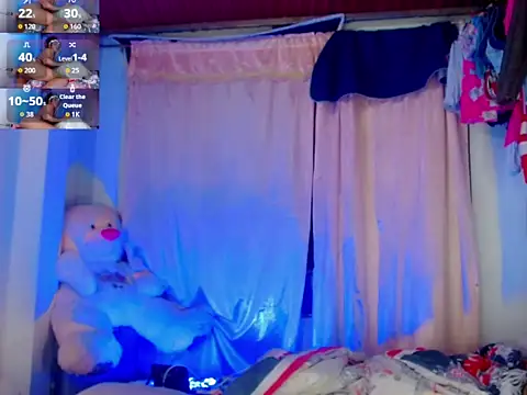 Snapshot of KayleighDreams_ chatting on 09.11.25 KayleighDreams online show from 09.11.25