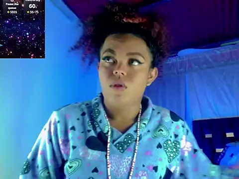 Snapshot of KayleighDreams_ chatting on 10.13.25 KayleighDreams online show from 10.13.25