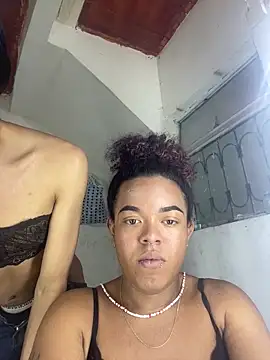 Snapshot of KayleighDreams_ chatting on 10.17.25 KayleighDreams online show from 10.17.25