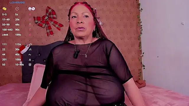 Snapshot of sofia_big chatting on 12.17.25 sofia big online show from 12.17.25