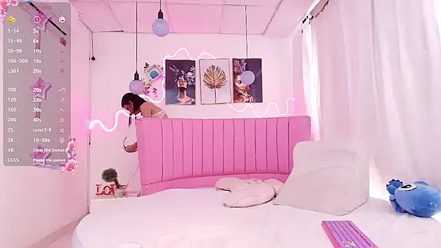 Snapshot of Azul_horney chatting on 03.01.25 Azul horney online show from 03.01.25