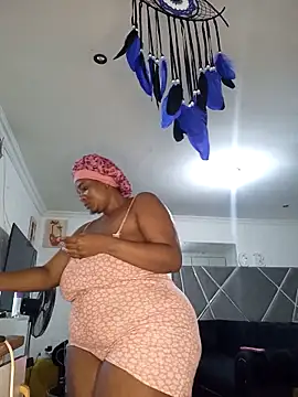 Snapshot of CocoBootyyy chatting on 02.07.26 CocoBootyyy online show from 02.07.26