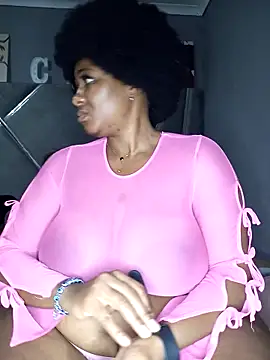 Snapshot of CocoBootyyy chatting on 03.01.26 CocoBootyyy online show from 03.01.26