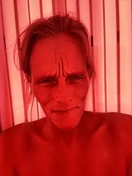 Snapshot of vixendoll87 chatting on 02.20.25 vixendoll87 online show from 02.20.25