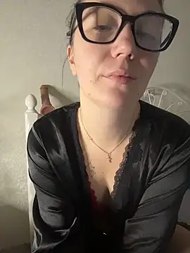 BeatriceTender online show from 02.23.26