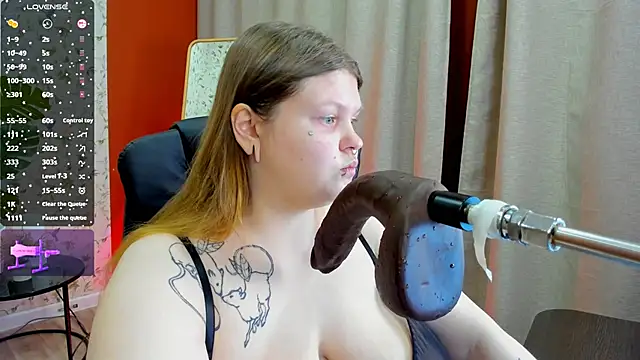 AuroraDemoni online show from 12.02.25