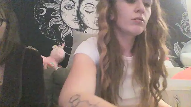 Snapshot of halobabe7620 chatting on 12.31.24 halobabe7620 online show from 12.31.24