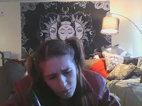 Snapshot of halobabe7620 chatting on 12.31.24 halobabe7620 online show from 12.31.24