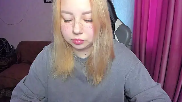 Milafoxxxy online show from 11.12.25