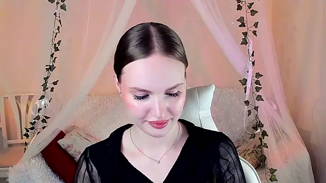 MishkaMe online show from 10.26.25